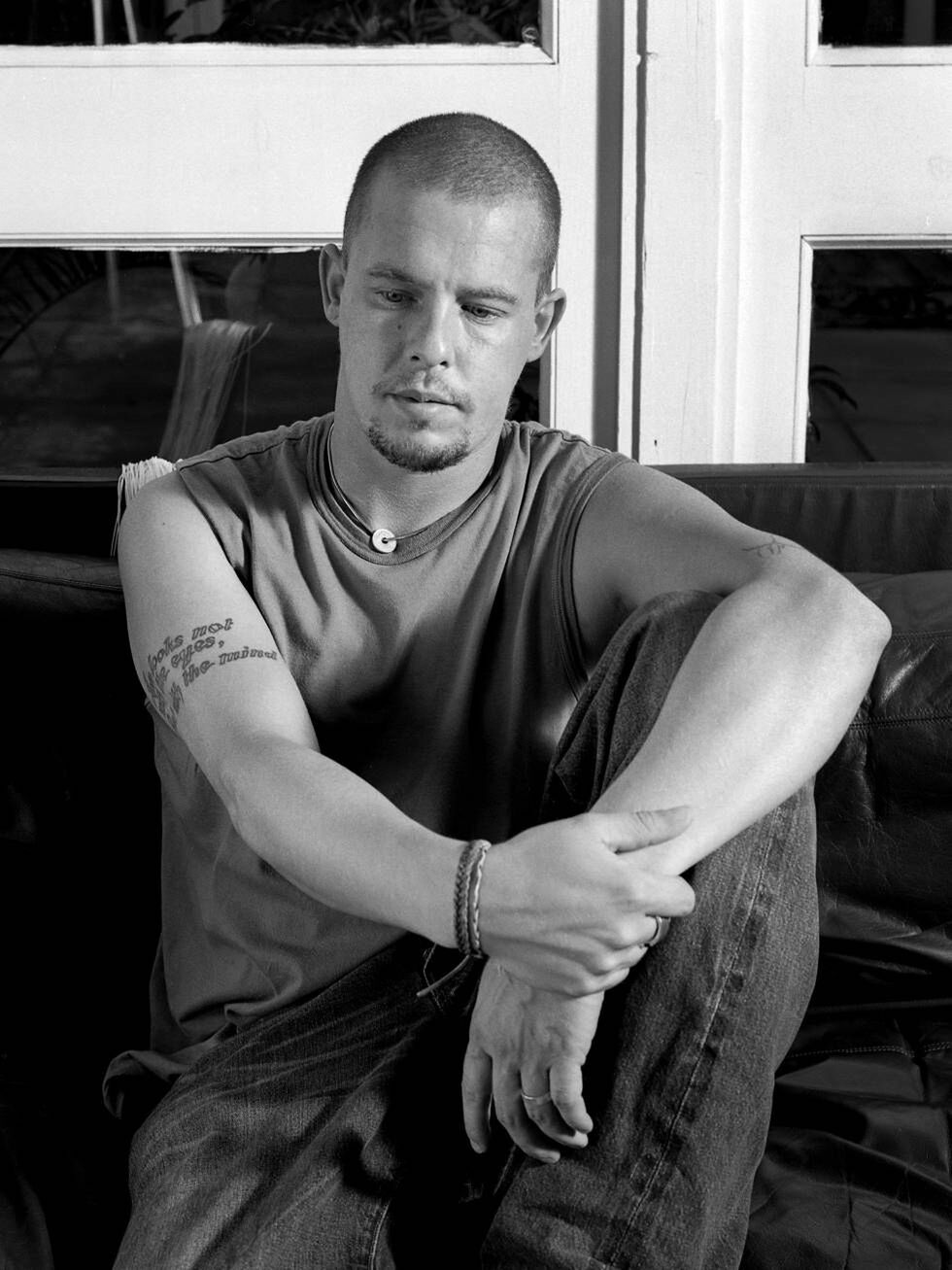 Ann Ray y Alexander McQueen, «dame tus fotos y te daré ropa»