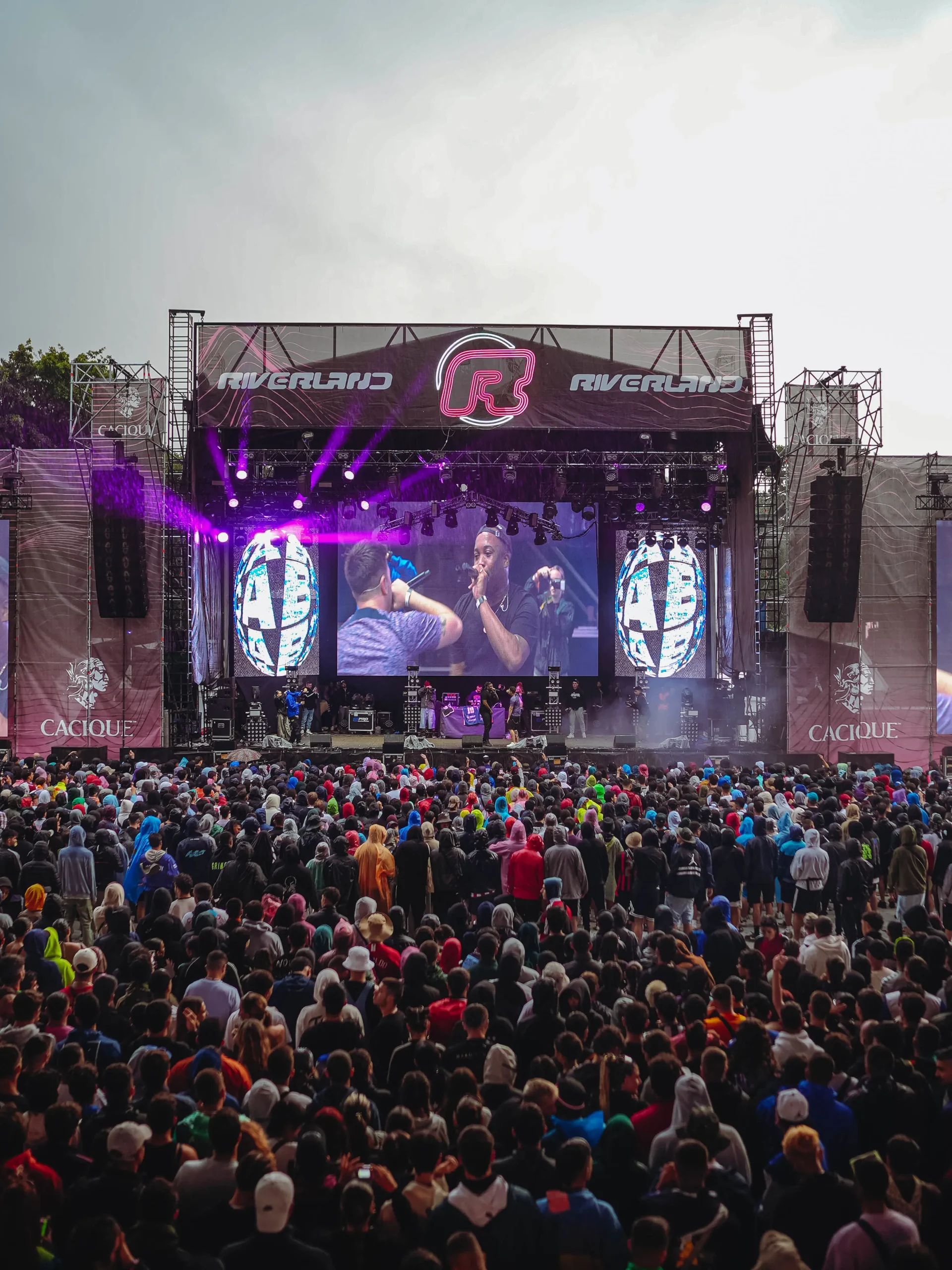 Riverland 2023: Donde la Música y la Naturaleza Se Unieron en Asturias