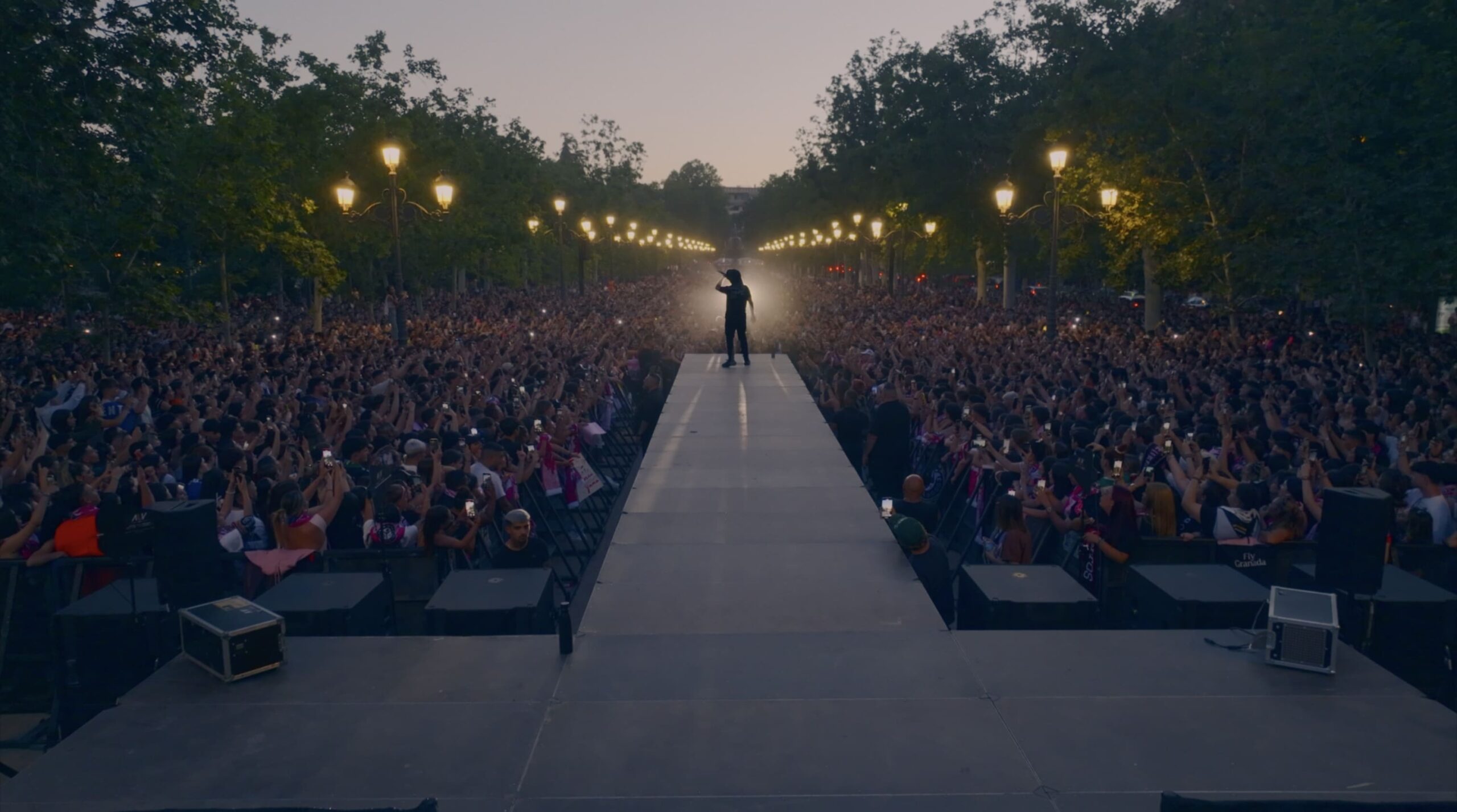 Dellafuente atrae a 14.000 personas en un show único en Granada