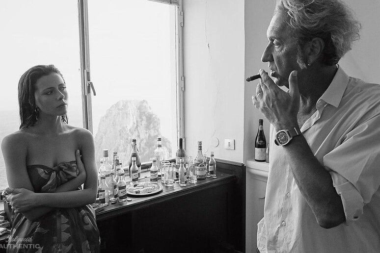Parthenope y el poder del cigarrillo