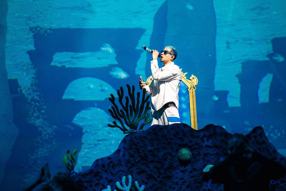 Dei V: De las Profundidades a Dueño del Océano (Under / Water)